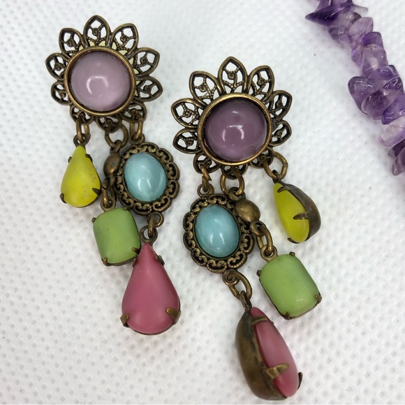 Vintage Amethyst Chips Beaded Necklace with Paired Modern Earrings - Picture 4 of 6